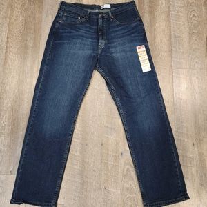 NWT Wrangler Relaxed Fit 34x32.